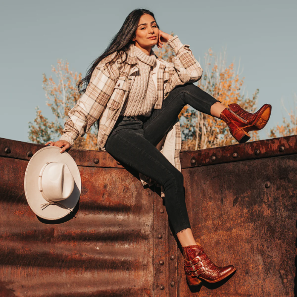 FREEBIRD | WOMEN'S SAVANNA-COGNAC